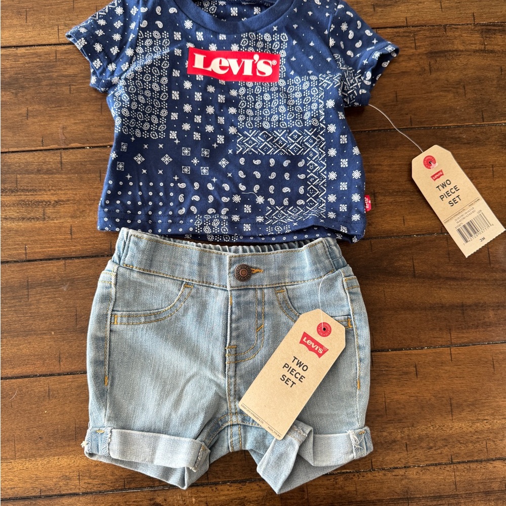 Levi's Navy Patterned Tee and Light Denim Shorts